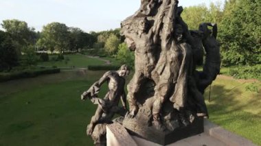 Kiev, Ukrayna: Babi Yar. Yahudilerin toplu katliamı anısına. Hava görünümü