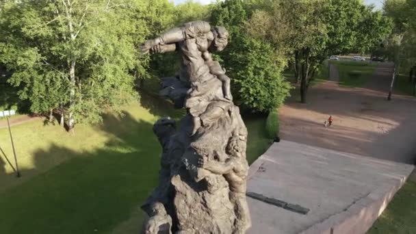 Kiev, Ukrayna: Babi Yar. Yahudilerin toplu katliamı anısına. Hava görünümü — Stok video