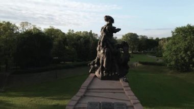 Kiev, Ukrayna: Babi Yar. Yahudilerin toplu katliamı anısına. Hava görünümü