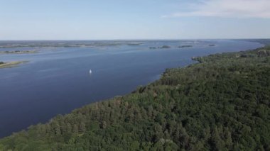 Dnipro Nehri. Hava görüntüsü. Ukrayna 'nın simgesi