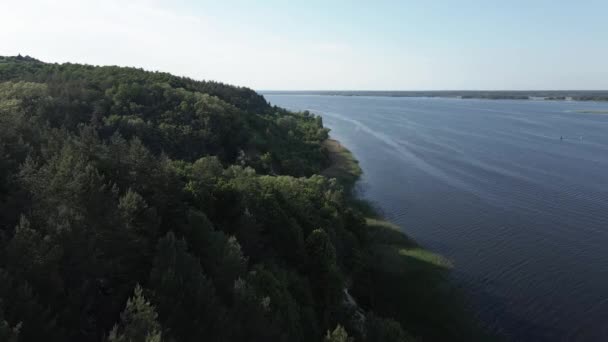 Rivière Dnipro. Vue aérienne. Repère de l'Ukraine