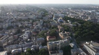 Kyiv 'in yukarıdan görünüşü. Ukrayna. Hava görünümü