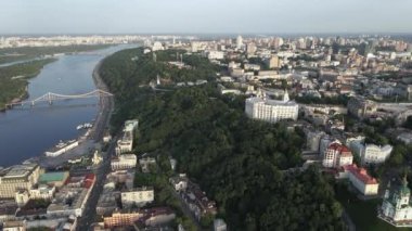 Kyiv 'in yukarıdan görünüşü. Ukrayna. Hava görünümü
