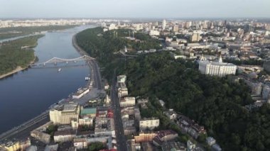 Kyiv 'in yukarıdan görünüşü. Ukrayna. Hava görünümü