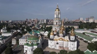 Kyiv. Ukrayna: Kyiv Pechersk Lavra 'nın hava manzarası.