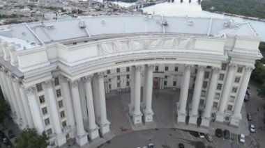Kyiv. Ukrayna: Ukrayna Dışişleri Bakanlığı. Hava görünümü.