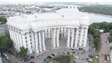 Kyiv. Ukrayna: Ukrayna Dışişleri Bakanlığı. Hava görünümü.