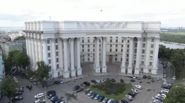 Kyiv. Ukrayna: Ukrayna Dışişleri Bakanlığı. Hava görünümü.