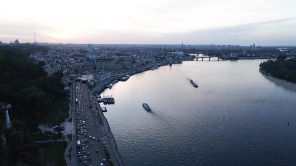 Pohled shora na Kyjev. Ukrajina. Letecký pohled — Stock video