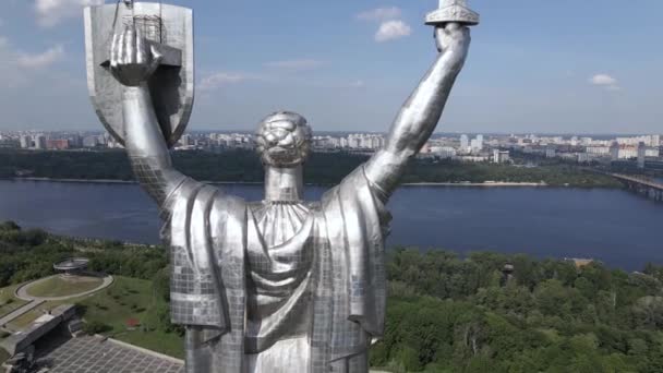 Kiev, Ucraina: Veduta aerea del Monumento alla Patria. — Video Stock