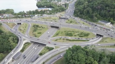 Kyiv. Ukrayna: yol kavşağı. Hava görünümü