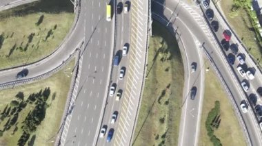 Kyiv. Ukrayna: yol kavşağı. Hava görünümü