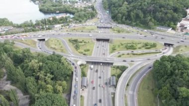 Kyiv. Ukrayna: yol kavşağı. Hava görünümü