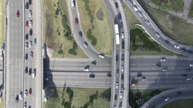 Kyiv. Ukrayna: yol kavşağı. Hava görünümü