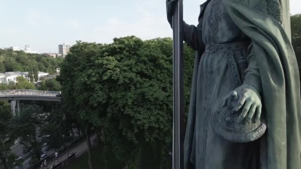 Kiev, Ucraina: Monumento a Volodymyr il Grande. Vista aerea — Video Stock