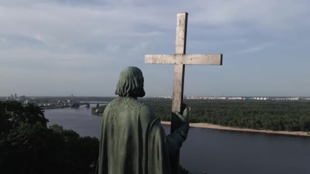 Kiev, Ukraine : Monument à Volodymyr le Grand. Vue aérienne — Video