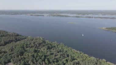 Dnipro Nehri. Hava görüntüsü. Ukrayna 'nın simgesi, düz, gri
