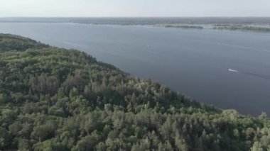 Dnipro Nehri. Hava görüntüsü. Ukrayna 'nın simgesi, düz, gri
