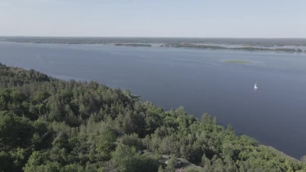 Rivière Dnipro. Vue aérienne. Repère de l'Ukraine, plat, gris — Video