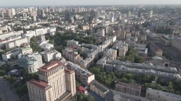 Utsikt över Kiev ovanifrån. Ukraina. Flygfoto, grå, platt — Stockvideo