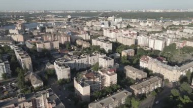 Kyiv 'in yukarıdan görünüşü. Ukrayna. Hava manzaralı, gri, düz