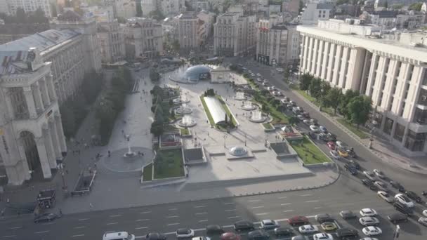Kyiv 。Ukraine: independence Square, Maidan.空中景观，平坦，灰色 — 图库视频影像