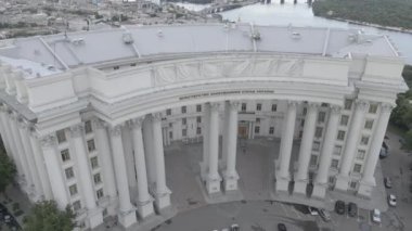 Kyiv. Ukrayna: Ukrayna Dışişleri Bakanlığı. Hava görüntüsü. Düz, gri