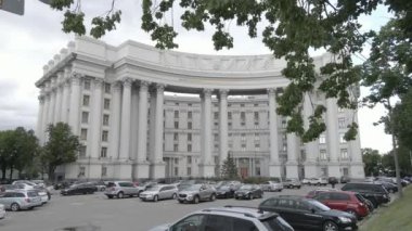 Kyiv. Ukrayna: Ukrayna Dışişleri Bakanlığı. Hava görüntüsü. Düz, gri