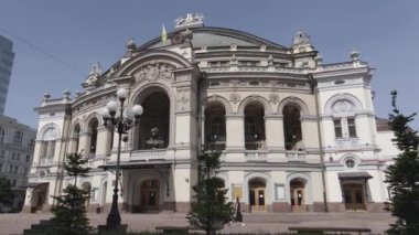 Kyiv. Ukrayna: Ukrayna Ulusal Operası. Hava manzaralı, düz, gri