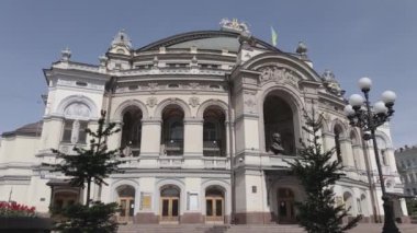 Kyiv. Ukrayna: Ukrayna Ulusal Operası. Hava manzaralı, düz, gri