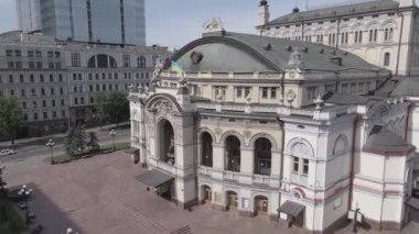Kyiv. Ukrayna: Ukrayna Ulusal Operası. Hava manzaralı, düz, gri