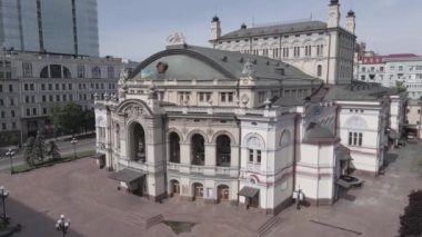 Kyiv. Ukrayna: Ukrayna Ulusal Operası. Hava manzaralı, düz, gri