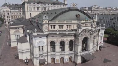 Kyiv. Ukrayna: Ukrayna Ulusal Operası. Hava manzaralı, düz, gri