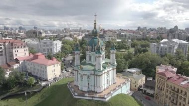 Kyiv. Ukrayna. St. Andrews Kilisesi. Havadan. Düz, gri