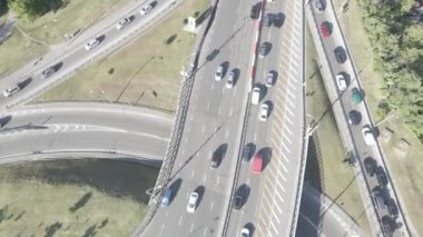 Kyiv. Ukrayna: yol kavşağı. Hava manzaralı, düz, gri