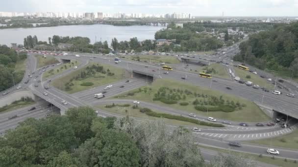 Kiev. Ucraina: svincolo stradale. Vista aerea, pianeggiante, grigio — Video Stock