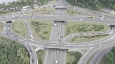 Kyiv. Ukrayna: yol kavşağı. Hava manzaralı, düz, gri