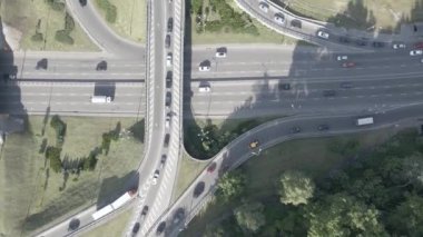 Kyiv. Ukrayna: yol kavşağı. Hava manzaralı, düz, gri
