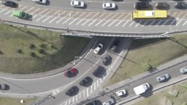 Kyiv. Ukrayna: yol kavşağı. Hava manzaralı, düz, gri