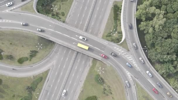 Kiev. Ukraine : carrefour routier. Vue aérienne, plat, gris — Video