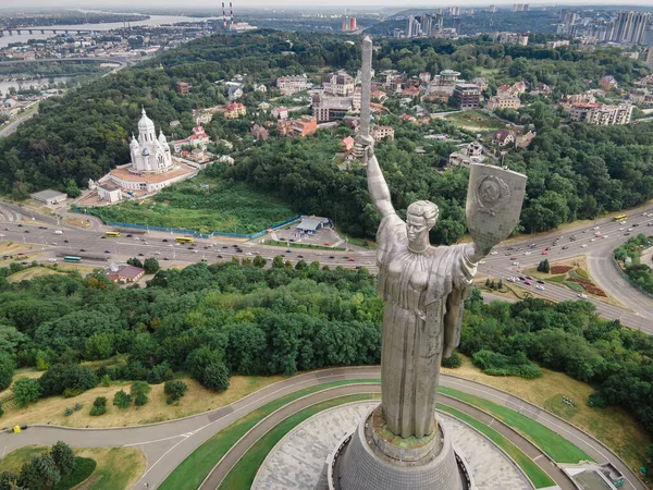 Widok z lotu ptaka Pomnik Ojczyzny w Kijowie, Ukraina — Zdjęcie stockowe