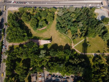Babi Yar. İkinci Dünya Savaşı sırasında Yahudilerin öldürüldüğü yer..