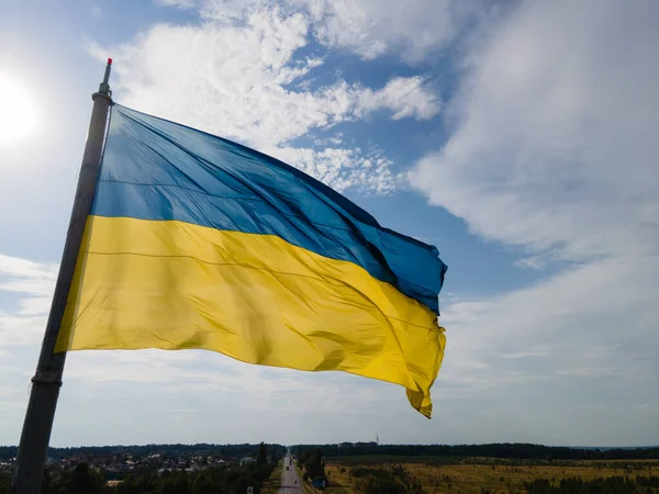 Національний прапор України. Київ. Вид з повітря — стокове фото