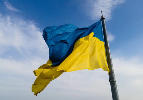 Національний прапор України. Київ. Вид з повітря — стокове фото