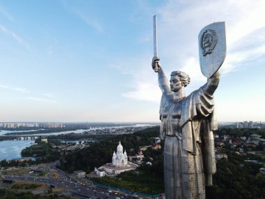 Ukrayna, Kyiv 'deki Anavatan Anıtı