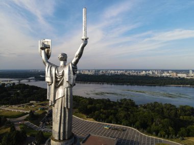 Ukrayna, Kyiv 'deki Anavatan Anıtı