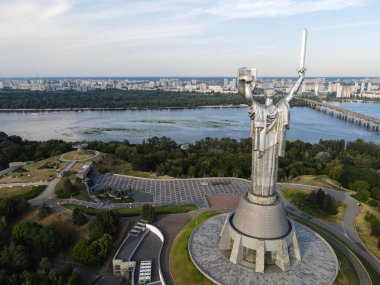 Ukrayna, Kyiv 'deki Anavatan Anıtı