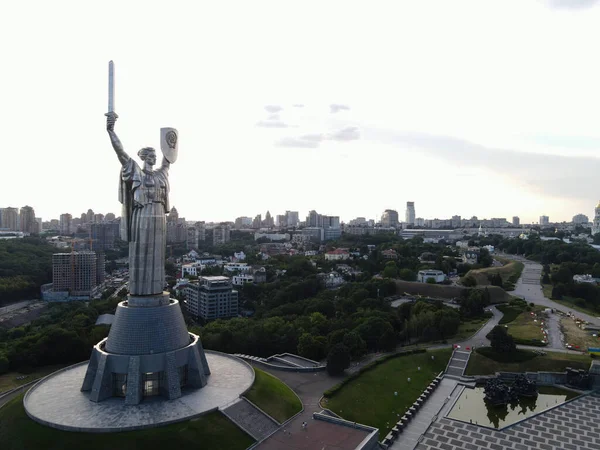 Monumento da pátria em Kiev, Ucrânia — Fotografia de Stock
