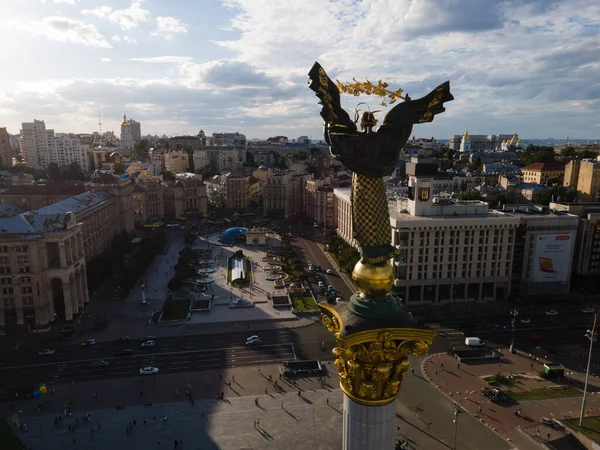 Ukrayna, Kyiv 'deki Bağımsızlık Meydanı. Meydan. Hava görünümü