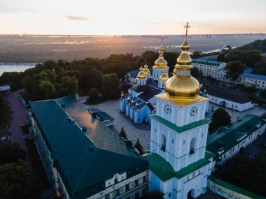 Kyiv, Ukrayna hava manzaralı: St. Michaels Altın Kubbeli Manastırı